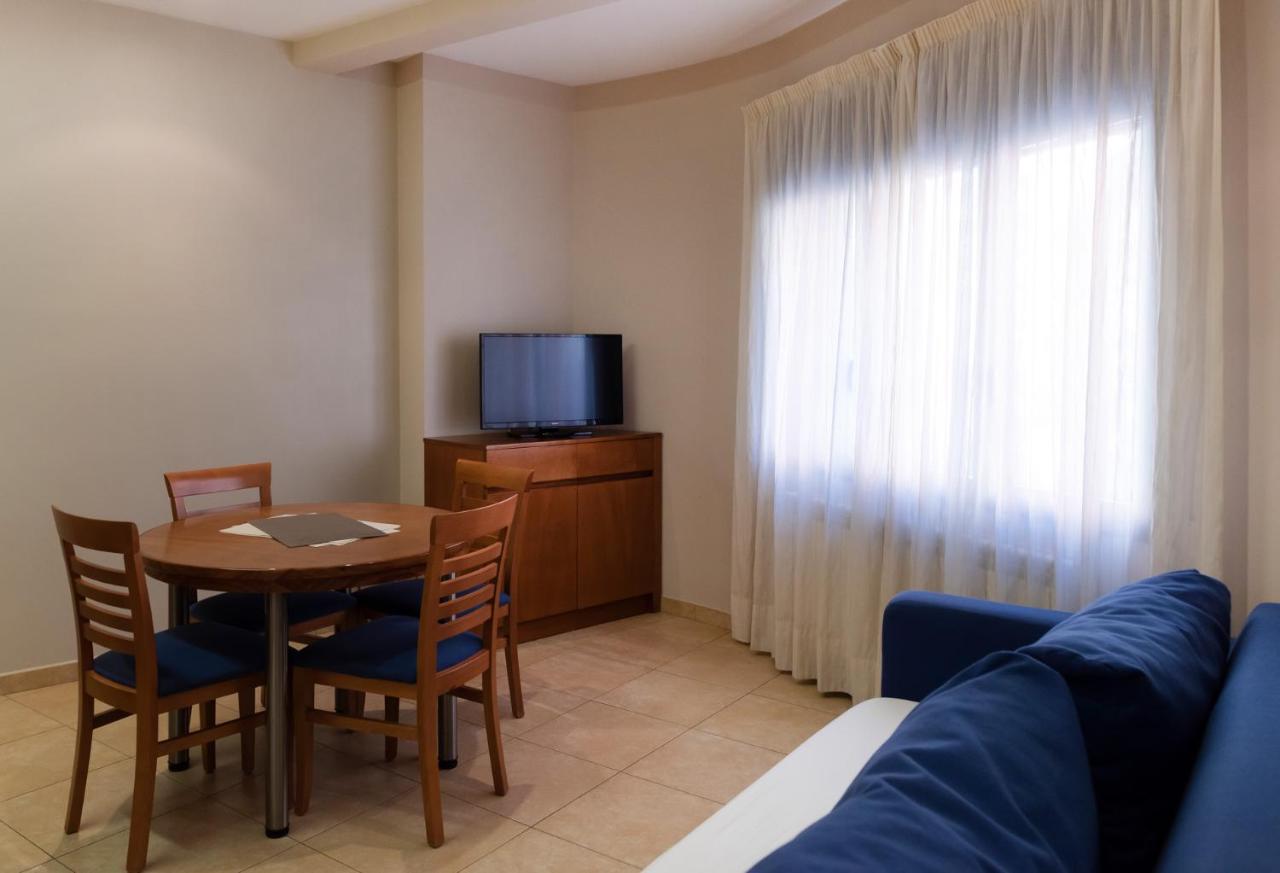 Aparthotel Iceberg Sant Julia de Loria Exterior photo